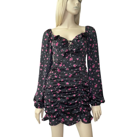 Forever 21 Rose Satiny Ruched Dress Off - Picture 10 of 12